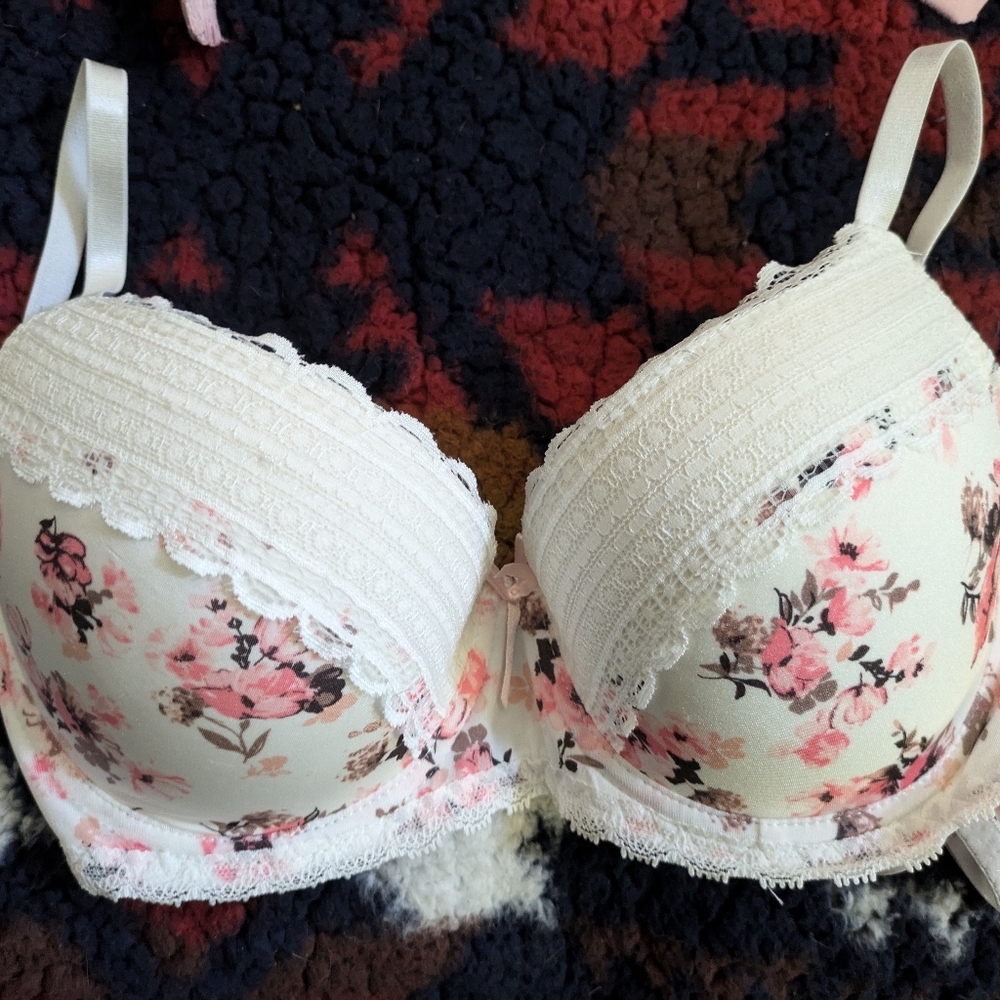 Laura Ashley push-up bra
